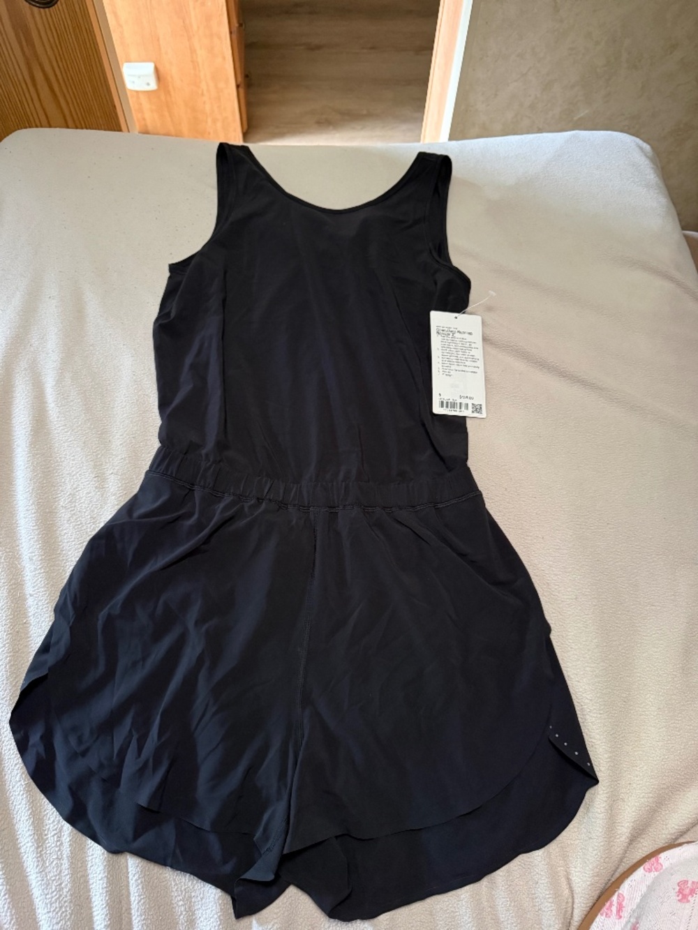 Lululemon open back running romper 3”